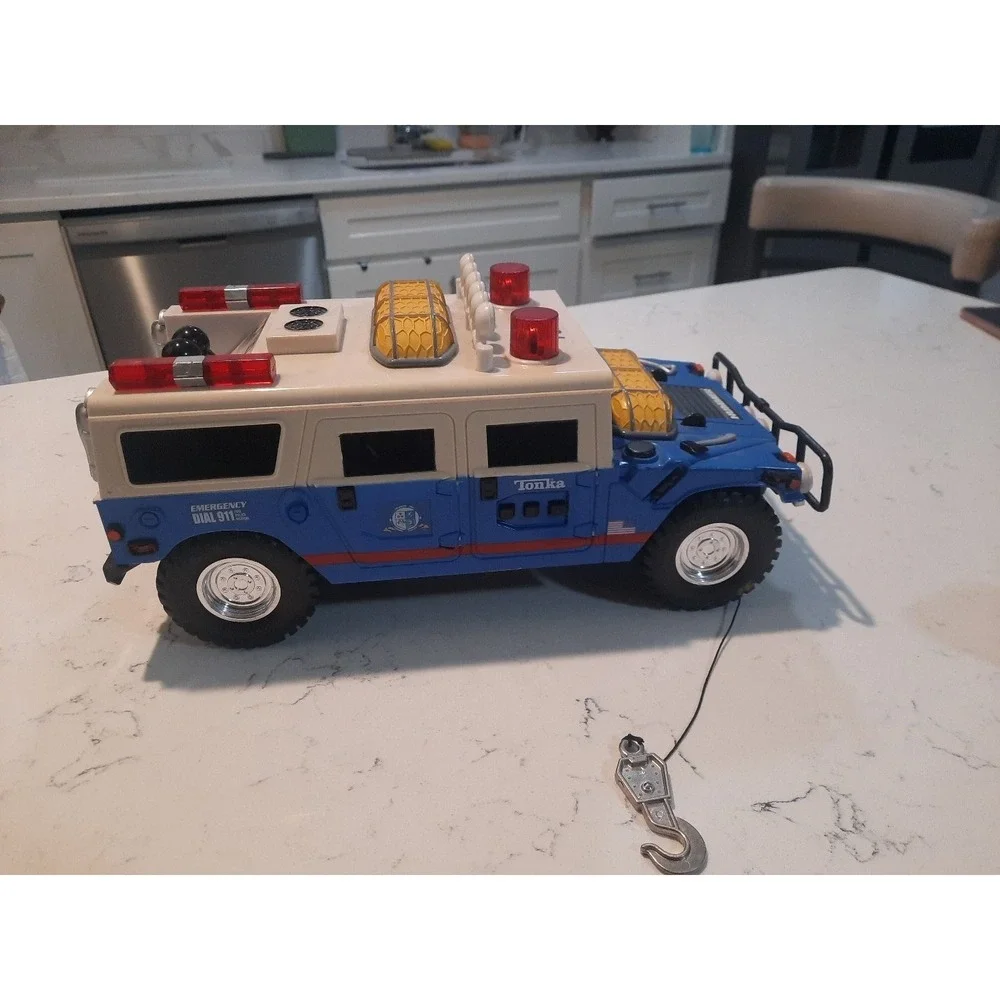 2000 - Hasbro -‎ Tonka Mighty Motorized Police Hummer Not Working